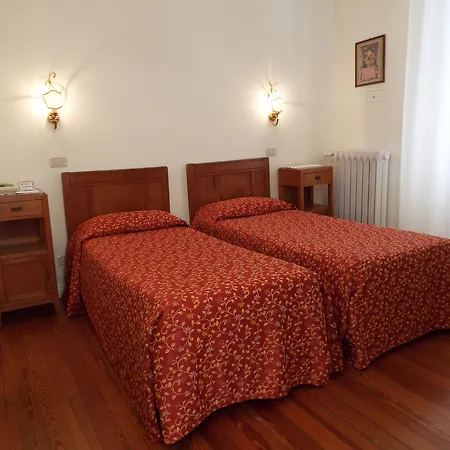 Canali - Le Cinque Terre 4*