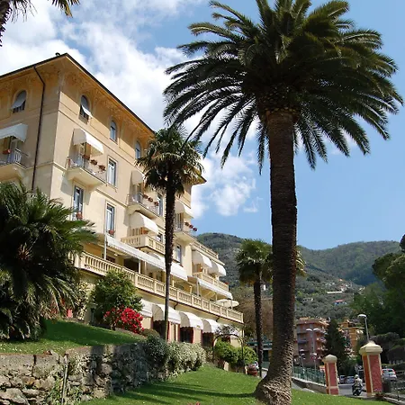 Canali, Portofino Coast Отель 4*